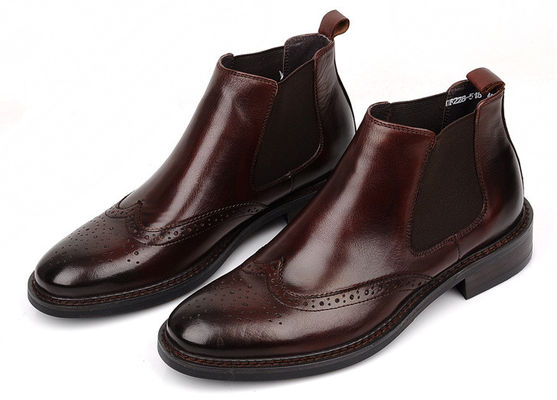 Brogue Style Männer Fußgelenkstiefel Slip On Full Grain Leder Größe angepasst