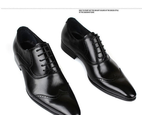 Büroschuhen aus schwarzem Leder, wasserdicht, mit spitzen Zehen, Männer, handgefertigte Lederschuhe.