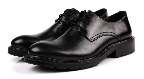 Handgefertigte Schuhe Männer Schwarze Spitze Up Dress Schuhe Komfortabel mit dicken Plattformen