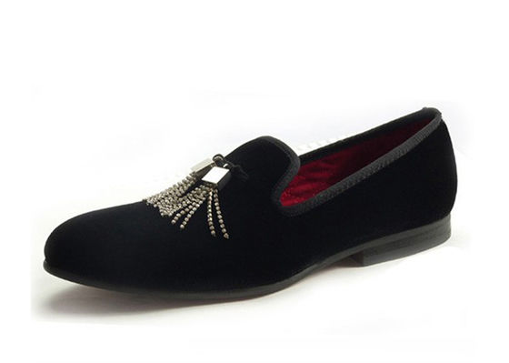 Geschneiderte Broderierte Männer Samt Loafers Slip On Männer Fahrmoccasins