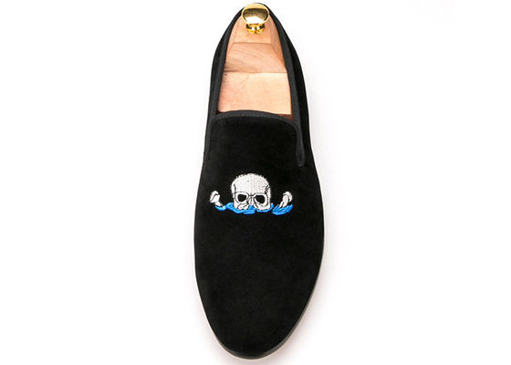 Casual Slipper Männer Samtloafers mit individueller Schädelbroderie Dekoration