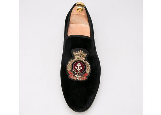 Logo Broderierte Samtloafers Royal Style Luxus-Sandalen für Männer