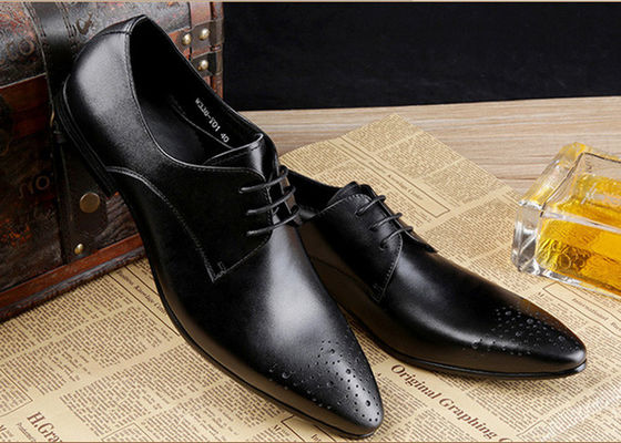 Echtes Leder Männers Hochzeitskleid Schuhe Formelle Geschäftsschuhe mit schwarzem Stich