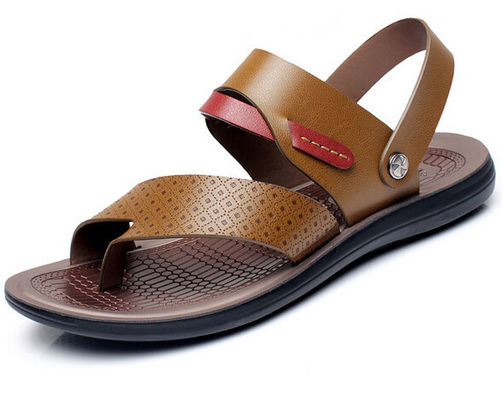 Handgefertigte weiche Sandalen, braune Sandalen für den Sommer.