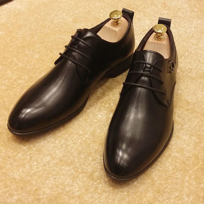 Italienisches echtes Leder-Mannschuh für Hochzeit, schwarze Schuhen mit Schnürsenkeln