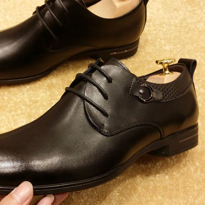 Italienisches echtes Leder-Mannschuh für Hochzeit, schwarze Schuhen mit Schnürsenkeln