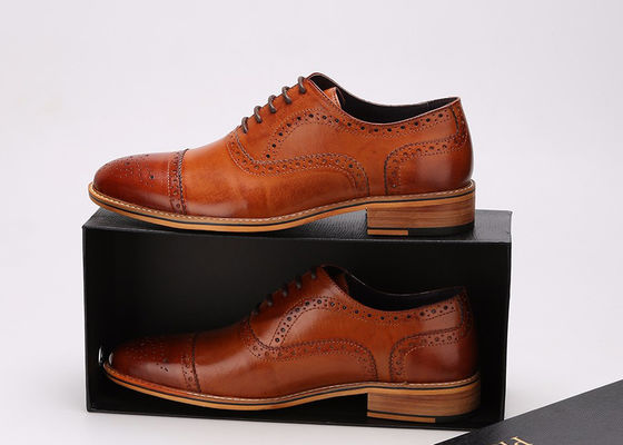 Handgefertigte Männerkleider Schuhen Echtleder Oxford Brogues Formschuhen
