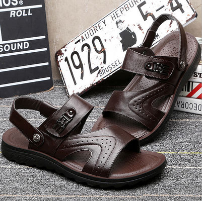 Handgefertigte Sandalen aus Flachleder für Männer Freizeit Sandalen aus schwarzem Strand mit Leder Oberteil