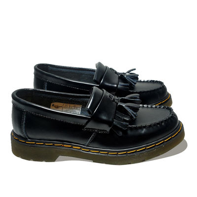 Schwarze Frauen Adrian Tassel Leder Loafers Größe für formelle / lässige angepasst