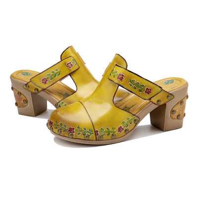 Gelbe Mode-Frauen-Sandalen Blumen-T-Streifen-Damen-Leder-Clogs-Sandalen
