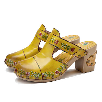 Gelbe Mode-Frauen-Sandalen Blumen-T-Streifen-Damen-Leder-Clogs-Sandalen