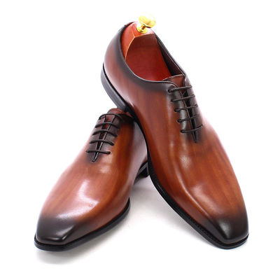 Echtes Leder Männer-Schuhe Italien Stilvolle schwarze / braune Business-Schuhe