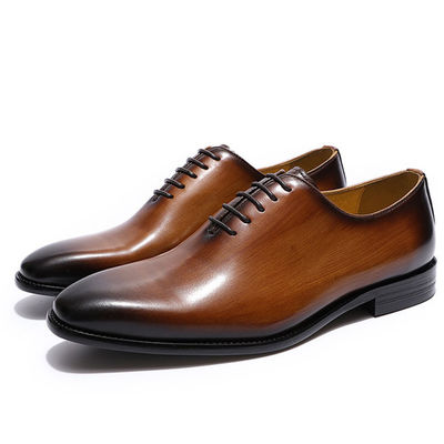 Echtes Leder Männer-Schuhe Italien Stilvolle schwarze / braune Business-Schuhe