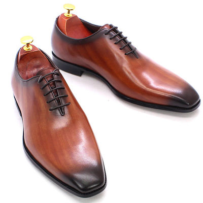 Echtes Leder Männer-Schuhe Italien Stilvolle schwarze / braune Business-Schuhe