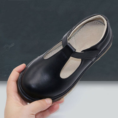 Schwarze Leder-Schulschuhen mit flacher Absätze / Gummisohle