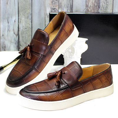 Niedrige Absätze Männer Slip On Tassel Schuhe Schwarz / Braun Männer Echtleder Casual Schuhe