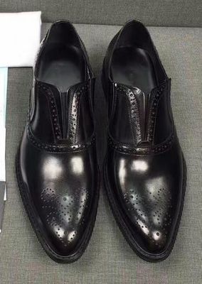 Broguing Spitze - Ende Schleife Auf Männerformal Schuhen / Arbeit Schnitzerei Schuhen
