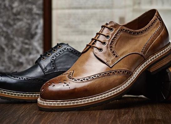 Echtes Leder Männers Hochzeitskleid Schuhe Handgefertigte Männer Gelegenheitsleder Schuhe