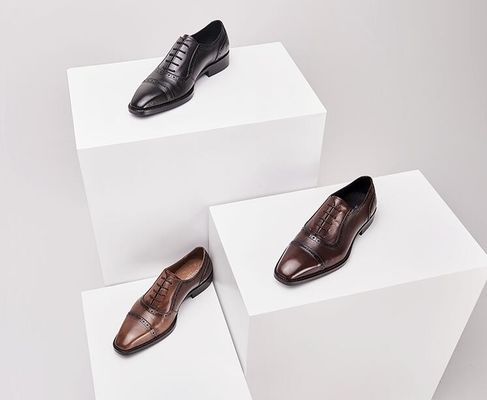 Schnürsenkel für Männer Spitzenfußkleider Herbst für Männer Braune Brogue-Schuhe für die Hochzeit