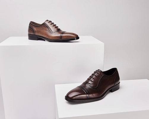 Schnürsenkel für Männer Spitzenfußkleider Herbst für Männer Braune Brogue-Schuhe für die Hochzeit
