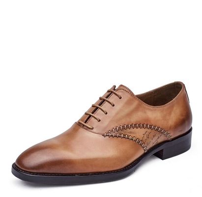 Modeherrschaft für Männer Schuhen mit formalen Kleidern Echtleder für Männer schwarze Spitzen Schuhen