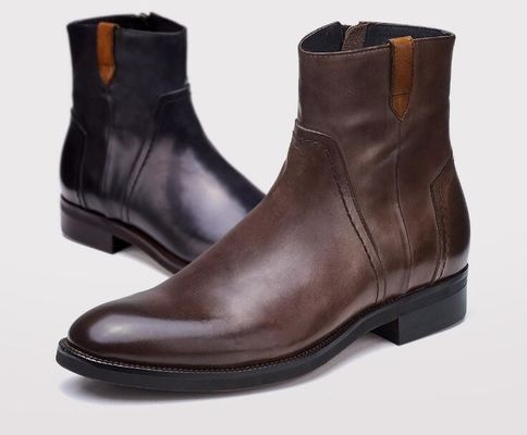 Britische geschnitzte Freizeit-Männer-Knöchel-Stiefel Spitzenzehe Brogue-Stil Chelsea-Stiefel