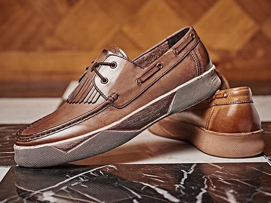 Schuhe für Männer mit Schnürsenkeln