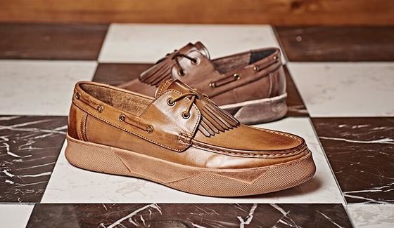 Schuhe für Männer mit Schnürsenkeln