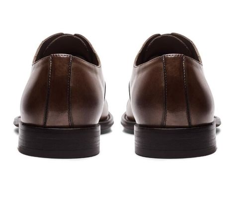 Schuhe mit Schnürsenkeln für Männer