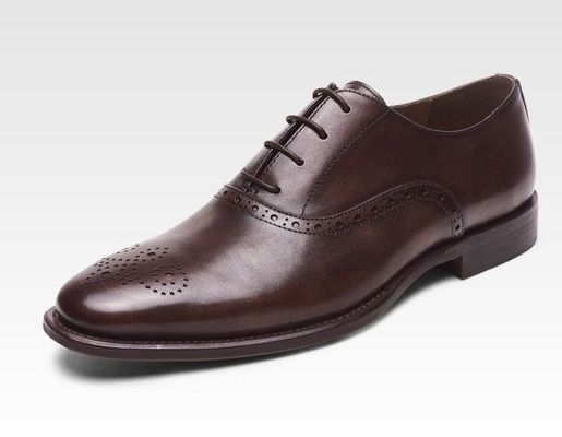 Schuhe mit Schnürsenkeln für Männer