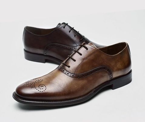 Schuhe mit Schnürsenkeln für Männer