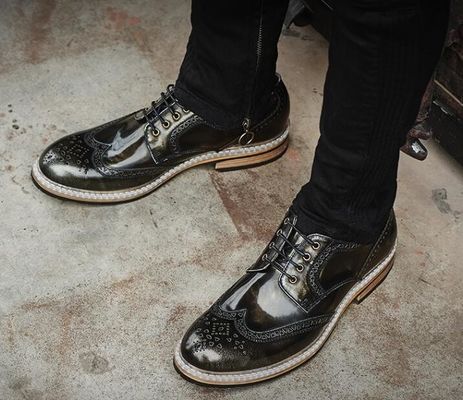 Mode italienischer Designer Männer Formalkleid Schuhe Echtleder Flach Luxus Hochzeitsschuhe