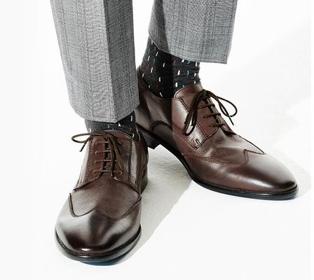 Anti-Rutsch-Italien Handgefertigte Oxford-Schuhe, Vollkorn-Leder für Männer Braune Formalschuhe