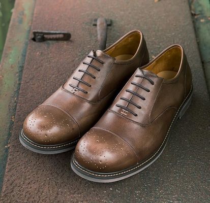 Schwarze, runde Zehen, bequeme Schuhe für Männer, atmungsaktive Schuhe für Geschäfte, bequeme Schuhe für Sport