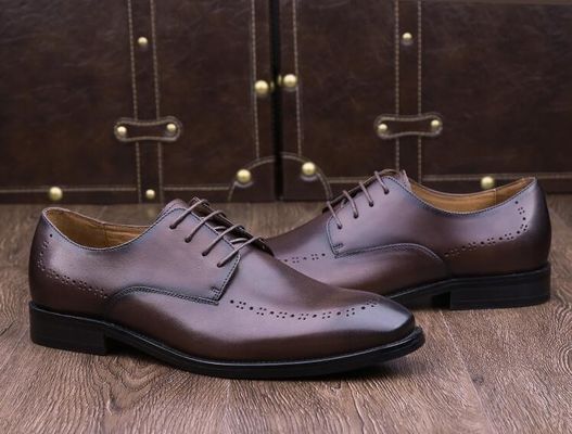 Round Toe Männer Leder Loafers Schädel Stil Oxford Schlupf auf Flächen Schuhe für die Party