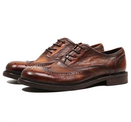 Marken-Design-Männer-Leder-Kleid-Schuhe Spitzen-Zehen-Oxford-Braun Spitzen-Up-Kleid-Schuhe