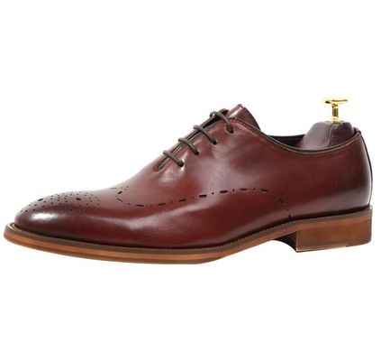 Handgefertigte Patent Hochzeit Männer Lederkleid Schuhe Oxford Stil mit schwarzen Streifen