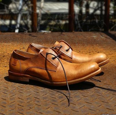 Männerreine Lederformalschuhe, Freizeitschuhe, handgefertigte Lederschuhe.