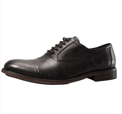 Echtes Leder-Mann-Formal-Schuhe mit bequemen Spitzenzehen