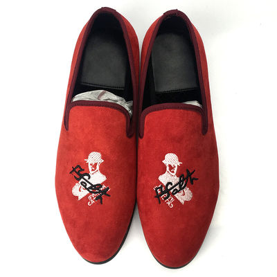 Rot-Männer-Velvet-Loafers Schädel-Stil Custom-Männer-Flach-Casual-Schuhe Muster verfügbar