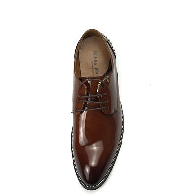 Kälber Haut Männer Leder Klassiker Schuhe Schnürsenkel bis langlebige Kleid Schuhe mit Niete