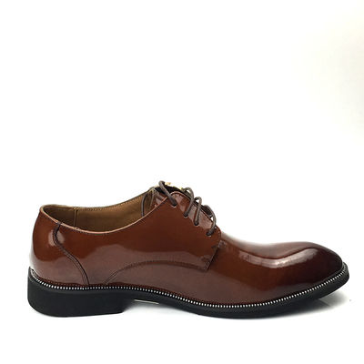 Kälber Haut Männer Leder Klassiker Schuhe Schnürsenkel bis langlebige Kleid Schuhe mit Niete