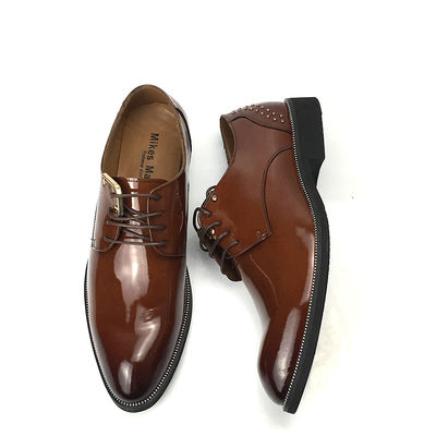 Kälber Haut Männer Leder Klassiker Schuhe Schnürsenkel bis langlebige Kleid Schuhe mit Niete
