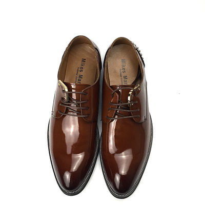 Kälber Haut Männer Leder Klassiker Schuhe Schnürsenkel bis langlebige Kleid Schuhe mit Niete
