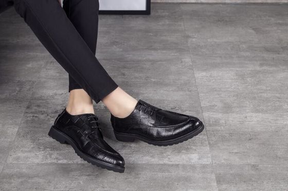 Schwarze Slip auf runden Zehen Männer Form Kleid Schuhe Frühjahr / Herbst Komfortabel