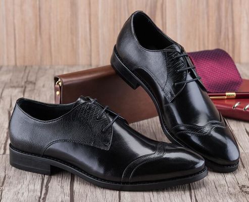 Handgefertigtes echtes Leder für Männer, Leder für Hochzeiten oder Partys.