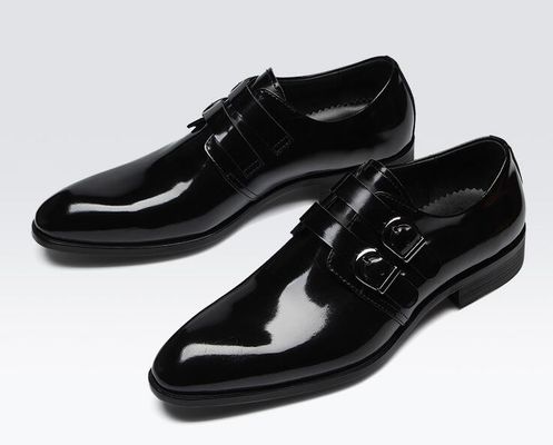 Retro Brogue für Männer, Schuhen, Büros, schwarze Oxford-Schuhe.