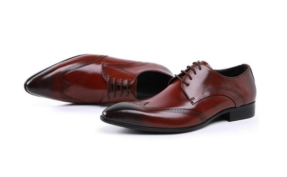 Custom Brogue Braun Bürste ab Leder Schuhe Komfortables Kleid für Männer