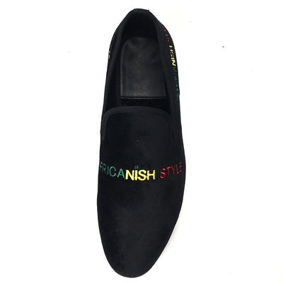 Verkleidungsbeständige Männer Samtloafers Gelegenheitsschuhen aus schwarzem Leder Loafers