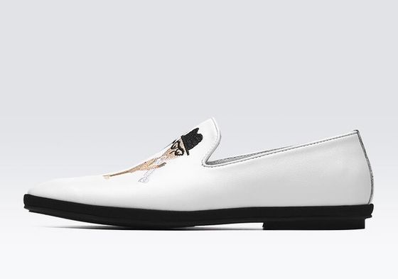 Handgemalte, flache, weiche Leder-Loafers, gedruckte Herren-Loafers mit Muster